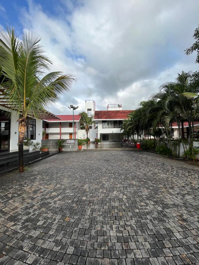 The Green Estate Resort ナーシク エクステリア 写真