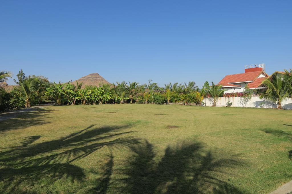 The Green Estate Resort ナーシク エクステリア 写真